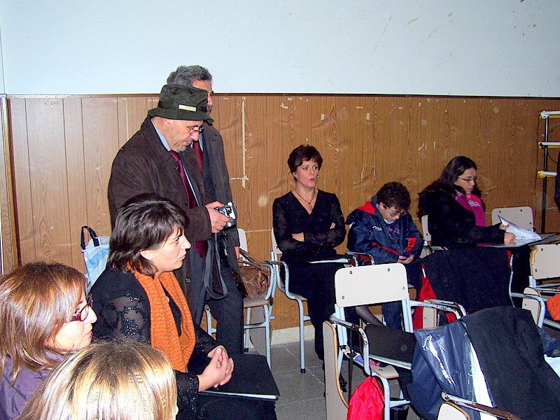 pb3000881.jpg
